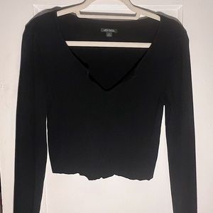 Black long sleeve crop top